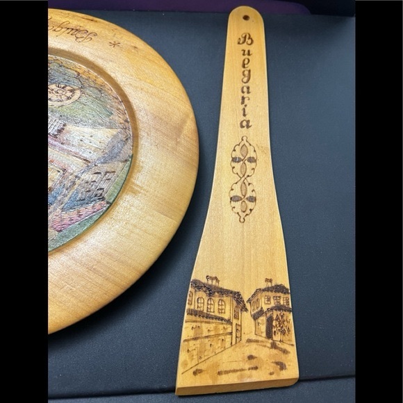 Bulgaria Wooden Decor Plate & Spatula Bundle - Picture 5 of 7